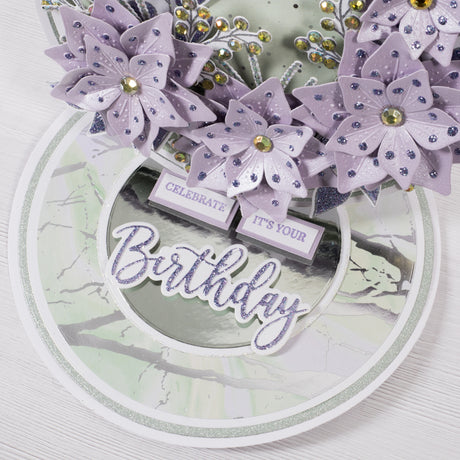 Meadow Flower Circle Easel Cardmaking Project by Glynis Bakewell