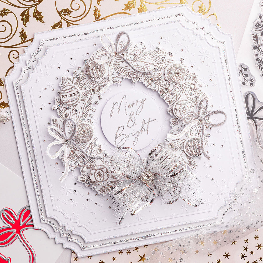 Chloe's Creative Cards Die & Stamp - Gilded Wreath