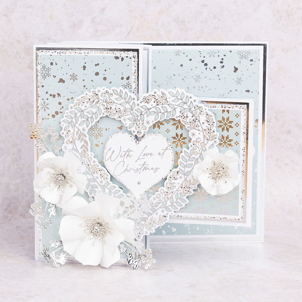 Chloe's Creative Cards Die & Stamp - Christmas Heart Wreath