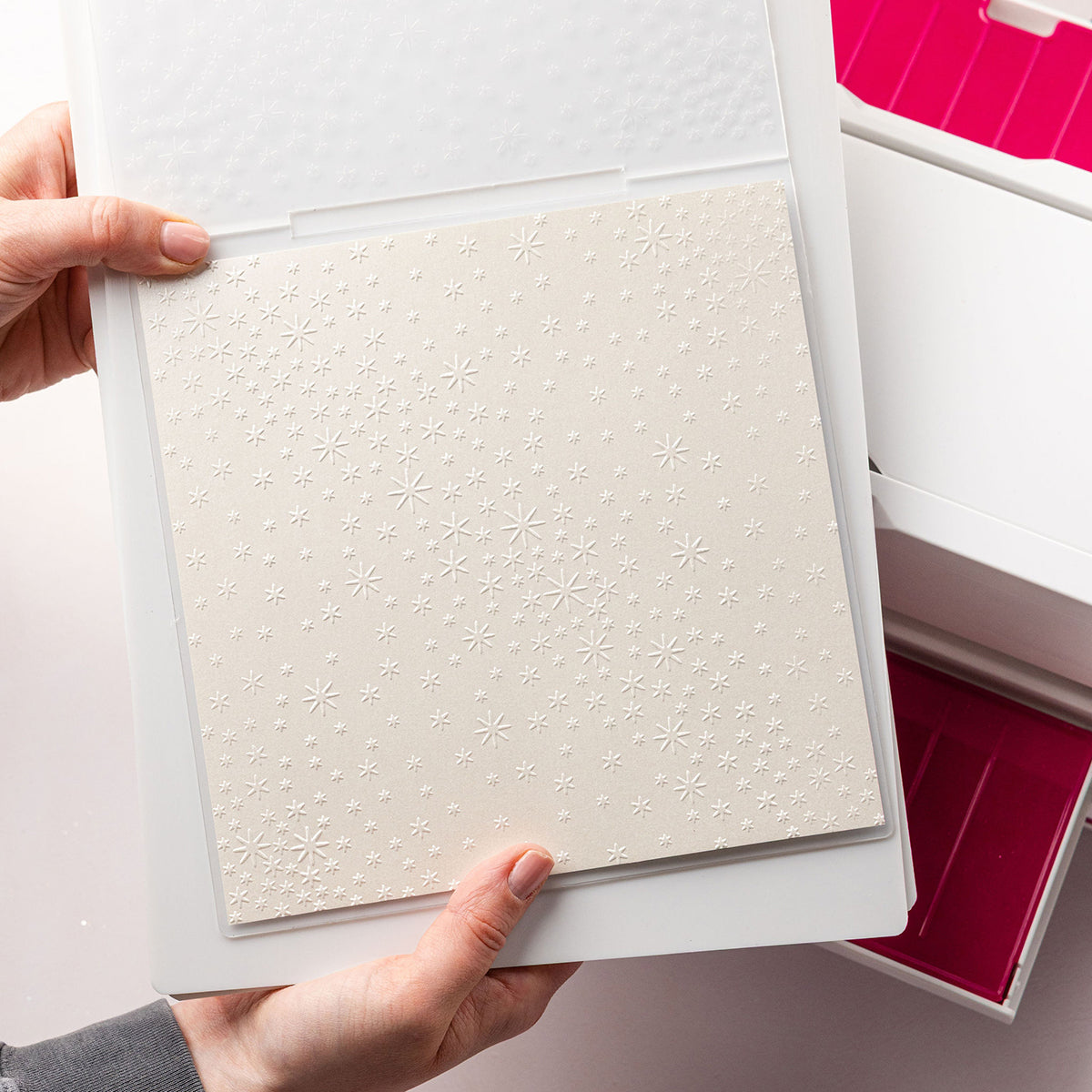 Chloe's Creative Cards - 8x8" 2D Embossing Folder - Sparkling Stars