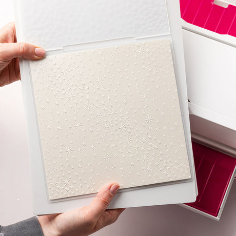Chloe's Creative Cards - 8x8" 2D Embossing Folder - Sparkling Stars